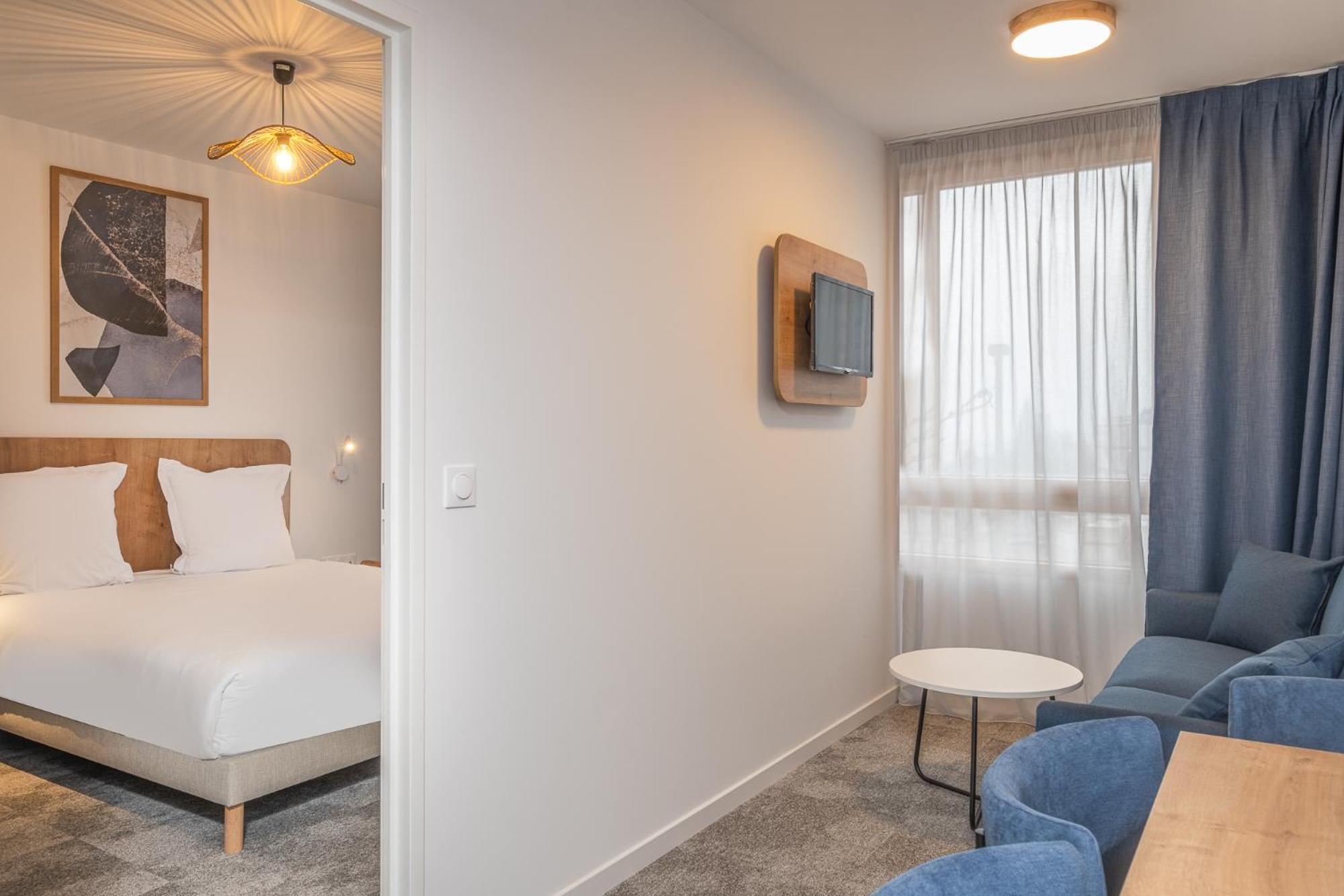 Hotel The Originals Paris Sud 3*